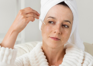 12 Rekomendasi Skincare untuk Usia 40 Tahun!
